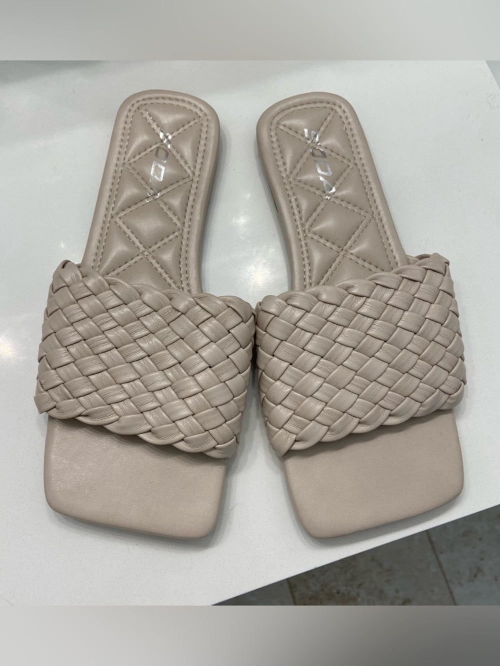 SODA Woven Slides Flats Sandals Beige 7.5
